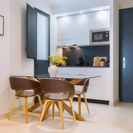 Luxurious Overlooking Casa Pilatos Апартаменты