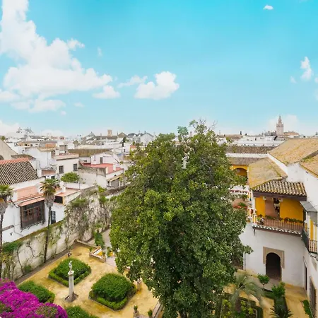 Luxurious Overlooking Casa Pilatos Апартаменты Севилья